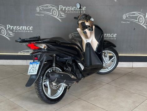 HONDA SH 150i/DLX