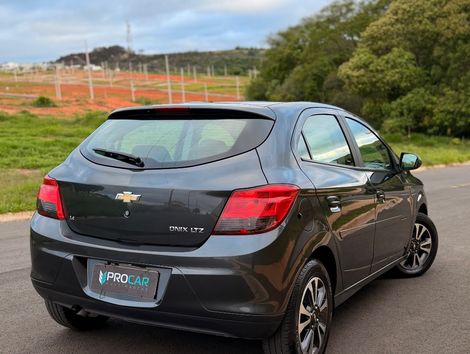 Chevrolet ONIX HATCH LTZ 1.4 8V FlexPower 5p Mec.