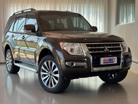 Mitsubishi Pajero HPE Full 3.2 4x4 T.I.Dies. 5p Aut