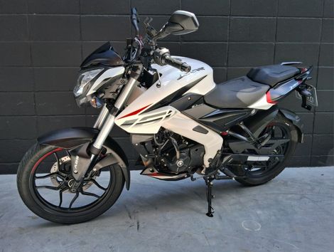 BAJAJ DOMINAR 160