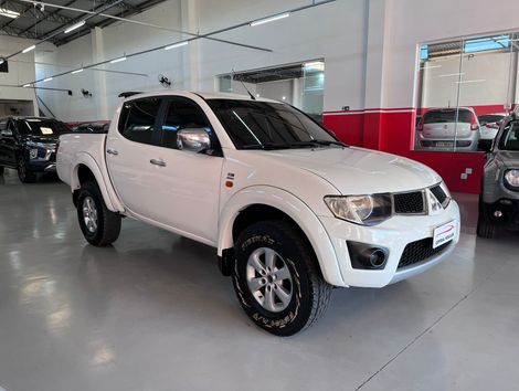 Mitsubishi L200 Triton HPE 3.2 CD TB Int.Diesel Aut