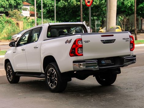 Toyota Hilux CD SRX 4x4 2.8 TDI 16V Diesel Aut.