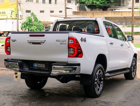 Toyota Hilux CD SRX 4x4 2.8 TDI 16V Diesel Aut.