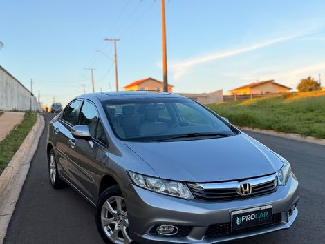 Honda Civic Sedan EXS 1.8/1.8 Flex 16V Aut. 4p