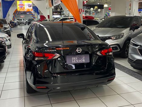 Nissan VERSA Advance 1.6 16V Flex Aut.