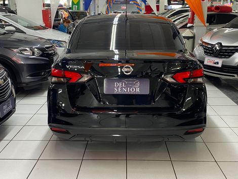 Nissan VERSA Advance 1.6 16V Flex Aut.