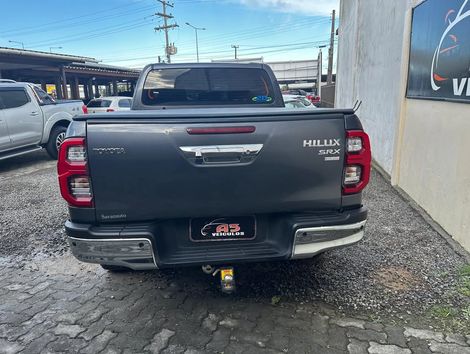 Toyota Hilux CD SRX Plus 4x4 2.8 TDI Die. Aut.