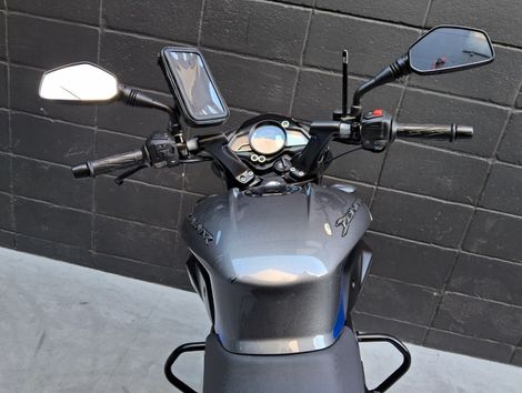 BAJAJ DOMINAR 160