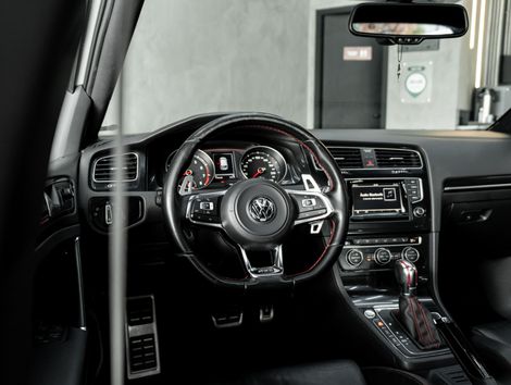 VolksWagen Golf GTi 2.0 TSI 220cv Aut.