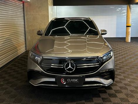 Mercedes EQA 250 (Elétrico)