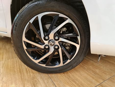 Toyota YARIS XLS Sedan 1.5 Flex 16V 4p Aut.