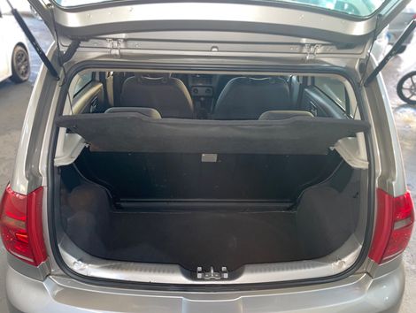 VolksWagen Fox 1.6 Mi Total Flex 8V 5p