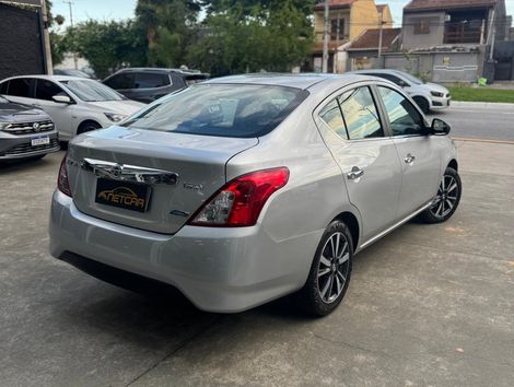 Nissan VERSA SL 1.6 16V FlexStart 4p Aut.