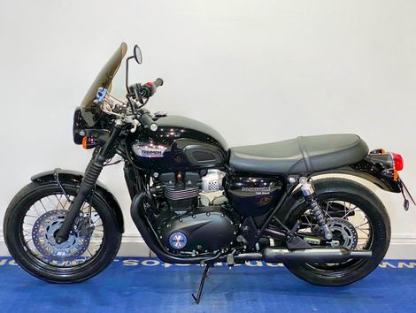 TRIUMPH BONNEVILLE T100 BLACK
