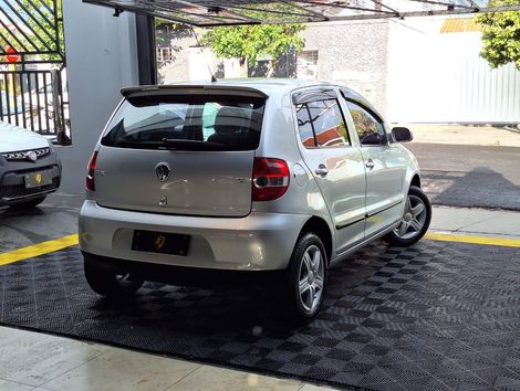 VolksWagen Fox Plus 1.6Mi/ 1.6Mi Total Flex 8V 4p