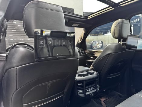 RAM 1500 LIMITED NIGHT EDITION 5.7 4x4 Aut.