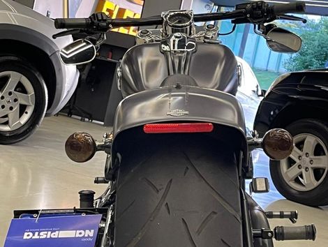 Harley SOFTAIL BREAKOUT FXSB