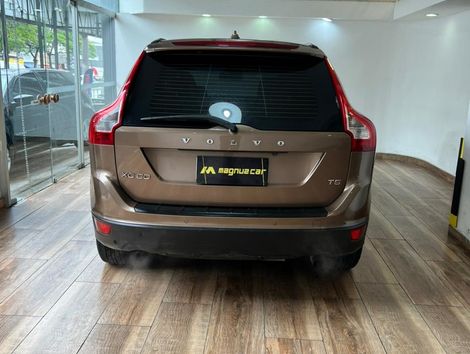 Volvo XC 60 2.0 T5  5p