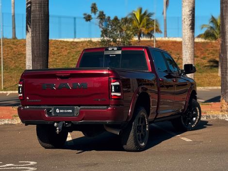 RAM 2500 LARAM. 6.7 NIGHT ED. TB CD 4x4 Die.