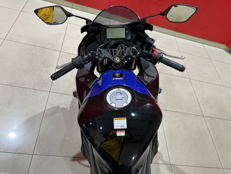 YAMAHA YZF R-3 321/ABS
