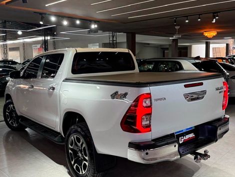 Toyota Hilux CD SRX 4x4 2.8 TDI 16V Diesel Aut.