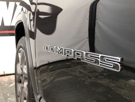 Jeep COMPASS LONGITUDE 2.0 4x4 Dies. 16V Aut.