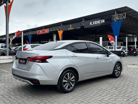 Nissan VERSA Advance 1.6 16V Flex Aut.