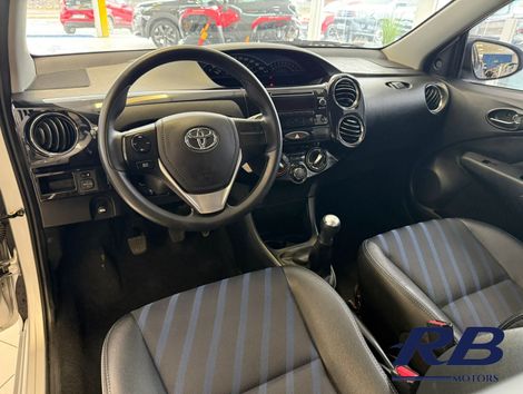 Toyota ETIOS XS 1.5 Flex 16V 5p Mec.