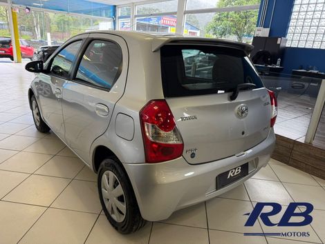 Toyota ETIOS XS 1.5 Flex 16V 5p Mec.