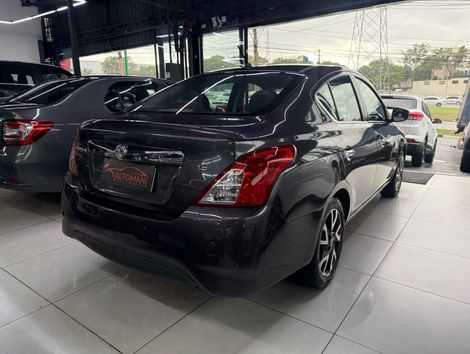 Nissan VERSA UNIQUE 1.6 16V Flex 4p Mec.