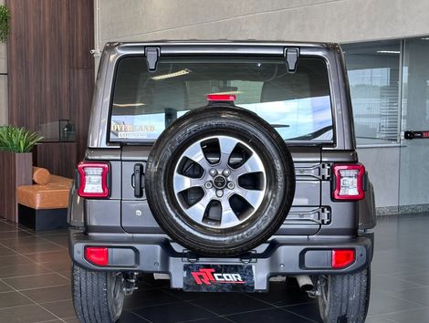 Jeep Wrangler SAHARA Overland 2.0 4x4 4p Aut.