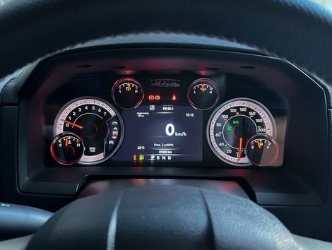 RAM CLASSIC LARAMIE 5.7 CD V8 4X4 Aut.