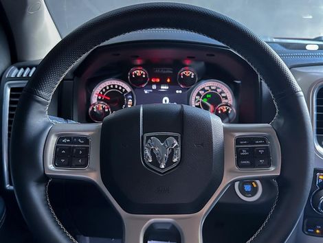 RAM CLASSIC LARAMIE 5.7 CD V8 4X4 Aut.