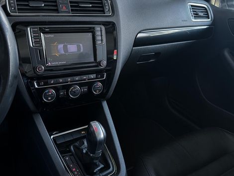 VolksWagen JETTA Highline 2.0 TSI 16V 4p Tiptronic