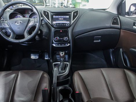 Hyundai HB20X Premium 1.6 Flex 16V Aut.