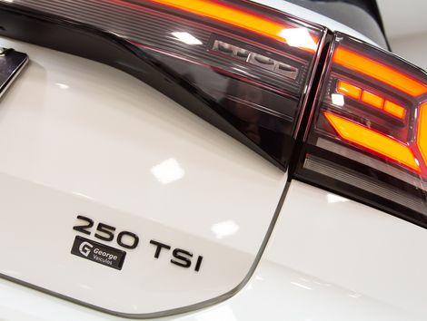 VolksWagen T-Cross Hig. 250 TSI 1.4 Flex 16V 5p Aut