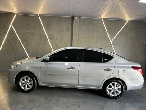 Nissan VERSA SL 1.6 16V Flex Fuel 4p Mec.