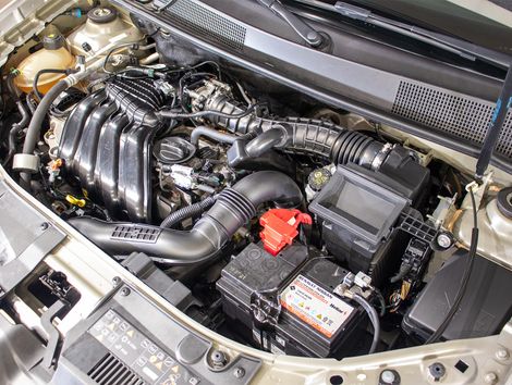 Renault LOGAN Iconic Flex 1.6 16V 4p Aut.