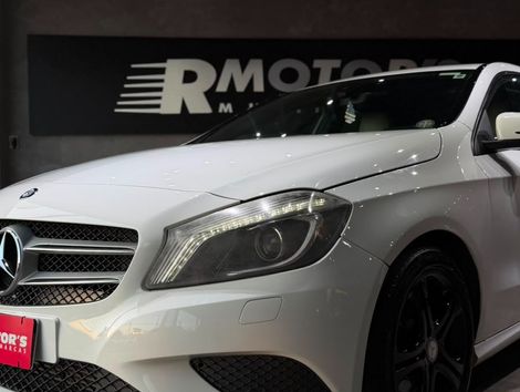 Mercedes Classe A 200 1.6 TB 16V Urban 156cv Aut.