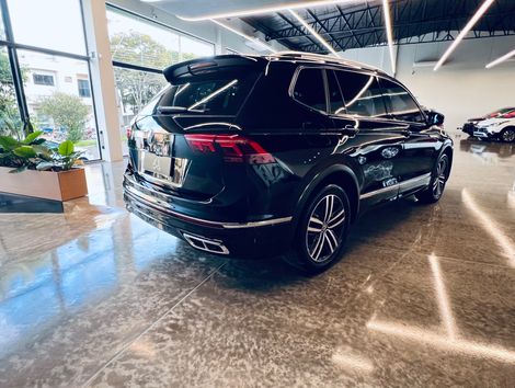 VolksWagen TIGUAN Allspac R-Line 300 TSI 2.0 