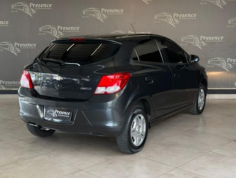 Chevrolet ONIX HATCH LT 1.0 8V FlexPower 5p Mec.