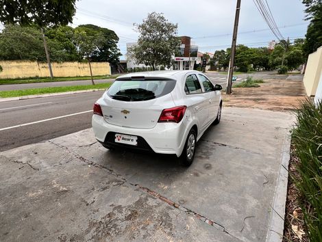 Chevrolet ONIX HATCH LT 1.0 8V FlexPower 5p Mec.