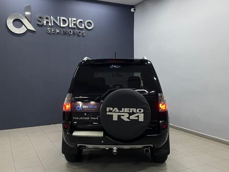 Mitsubishi Pajero TR4 2.0/ 2.0 Flex 16V 4x4 Aut.