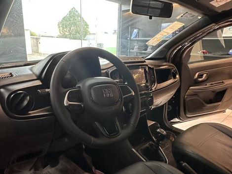 Fiat Strada Volcano 1.3 Flex 8V CD