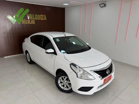 Nissan VERSA SV 1.6 16V FlexStart 4p Aut.