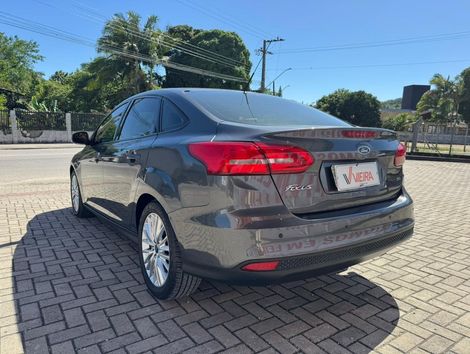 Ford Focus 2.0 16V/SE/SE Plus Flex 5p Aut.