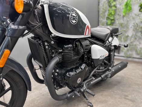 Royal Enfield Shotgun 650 Mid