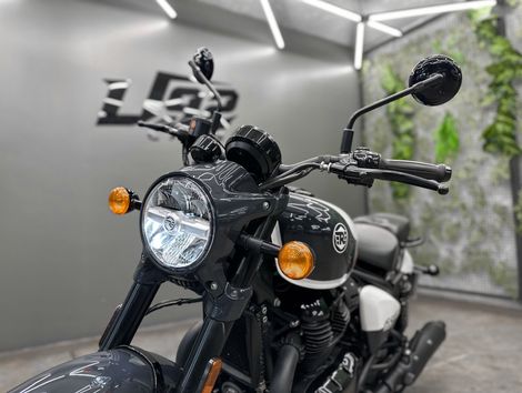 Royal Enfield Shotgun 650 Mid