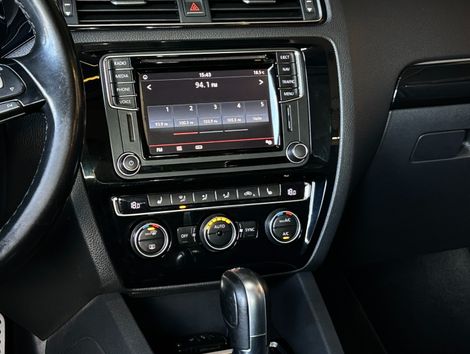 VolksWagen JETTA Highline 2.0 TSI 16V 4p Tiptronic