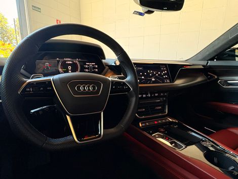 Audi RS E-TRON GT Quattro Aut. (Elétrico)